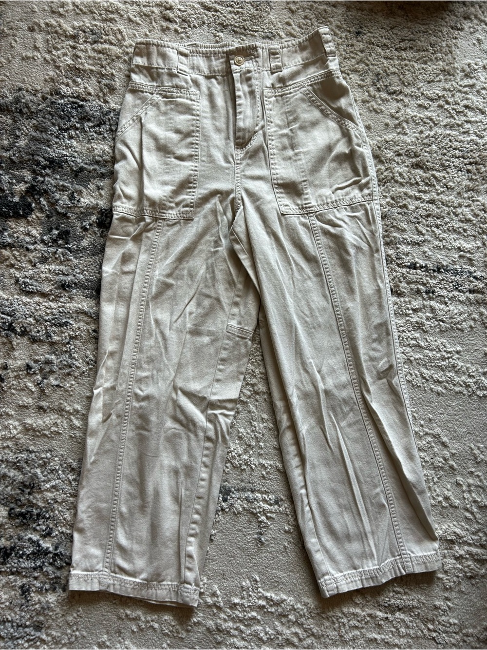 Women’s Casual Pants in Light Beige